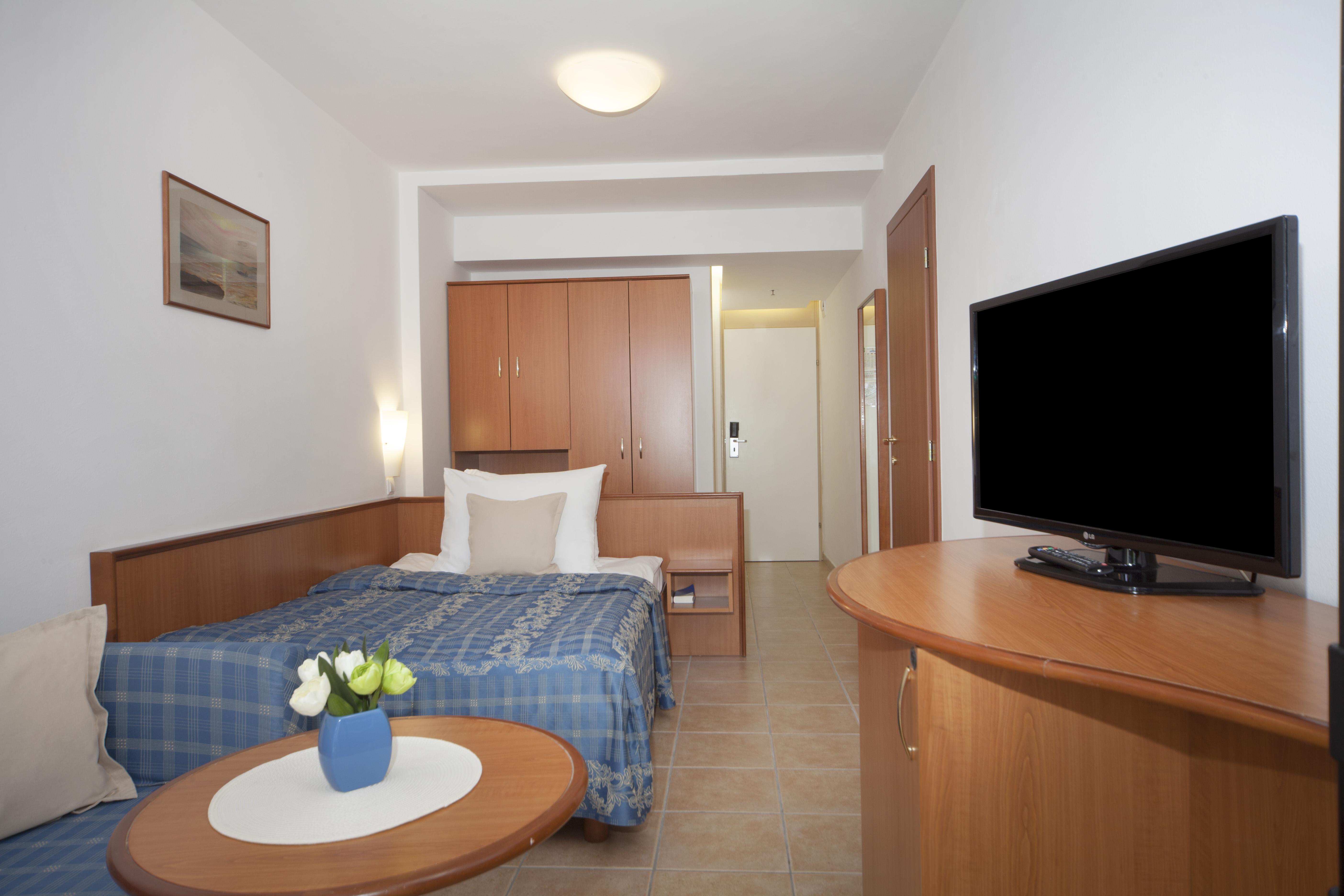Bluesun Hotel Marina Brela Esterno foto