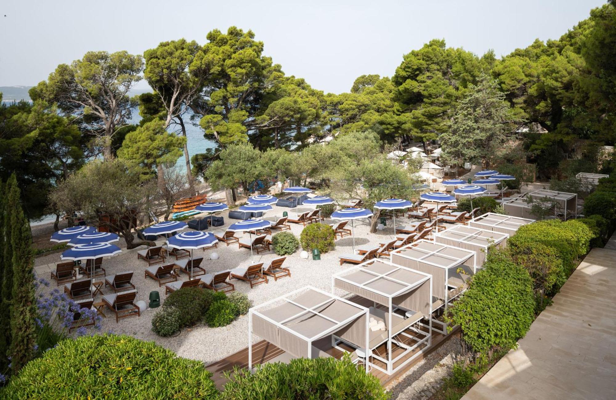 Bluesun Hotel Marina Brela Esterno foto